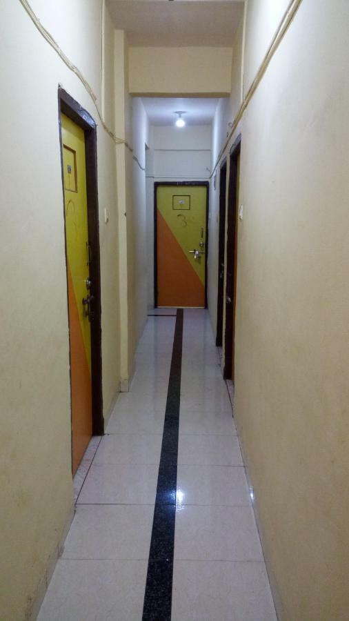 Hotel Sapna Lodge Vashi Exteriör bild